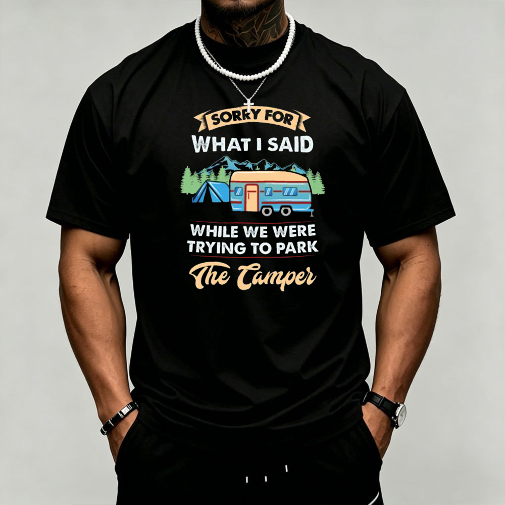 Outdoor Adventure Quotes - Camper Trailer Camping Grafik-T-Shirt für Herren,